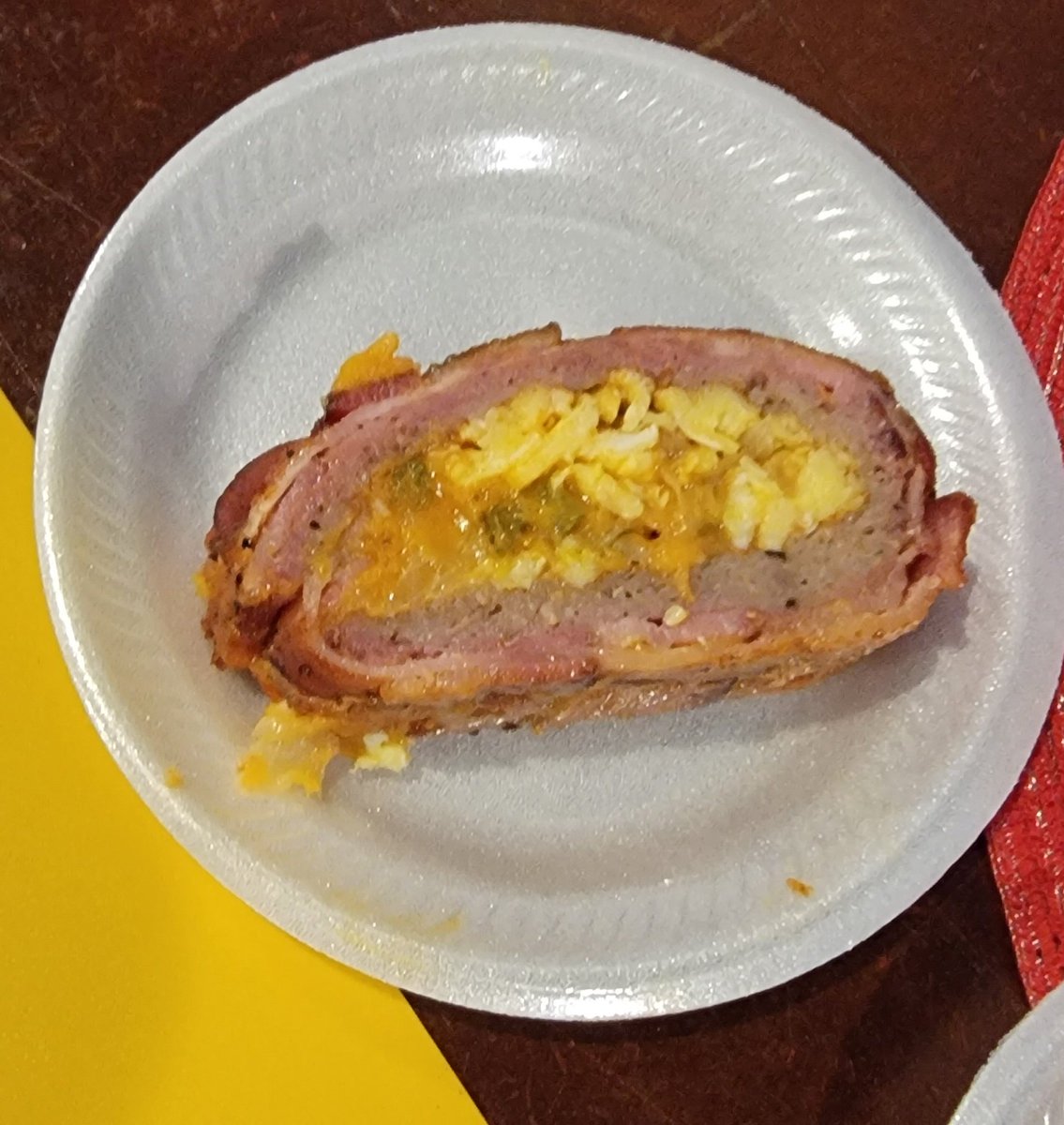 Trash_BBQ's tweet photo. Hey, guess what? Surprise Smash or Pass! Smoked Breakfast Fatty! #trashpandabbq #breakfastfatty #smashpass #smoked #baconweave https://t.co/31wzE3aLYS