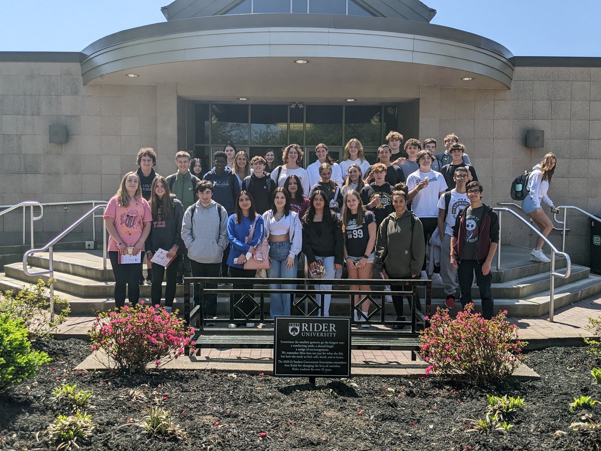 NHHS_NHEF's tweet photo. The NHEF proudly sponsored a bus trip to visit Rider University!
The North Counseling Department accompanied a group of NHHS Sophomores and Juniors to Rider University today. This bus trip was funded through the NHEF College and Career programs at no cost to students. https://t.co/XJSlw5gLnh