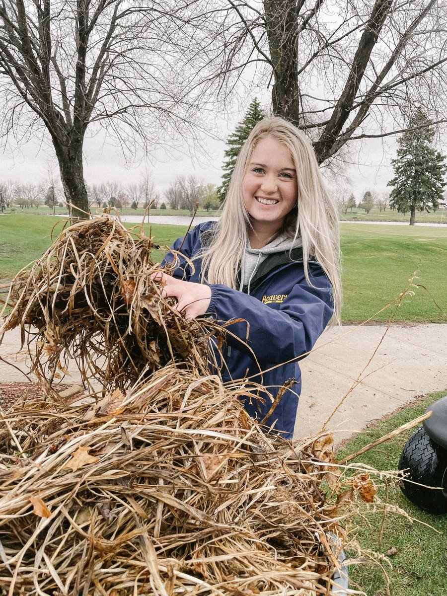 Happy Buenafication Day! #BVU students, faculty, and staff spent the day giving back to the community. 

#EducationforService #BeaversBuild #ServiceDay