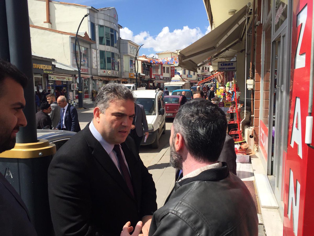 sedaacomakli's tweet photo. Büyük Birlik Partisi Erzurum  1 sıra milletvekili adayımız Prof. Dr. Şafak Ertan Çomaklı ve Büyük Birlik Partisi milletvekili adayları Merkez ve İlçelerde saha çalışmaları devam ediyor…. #barajyok #büyükbirlik #erzrumbbp @ProfDrComakli #erzurum #askale #oltu #olur #aziziye #cat https://t.co/8M4FZAmj74