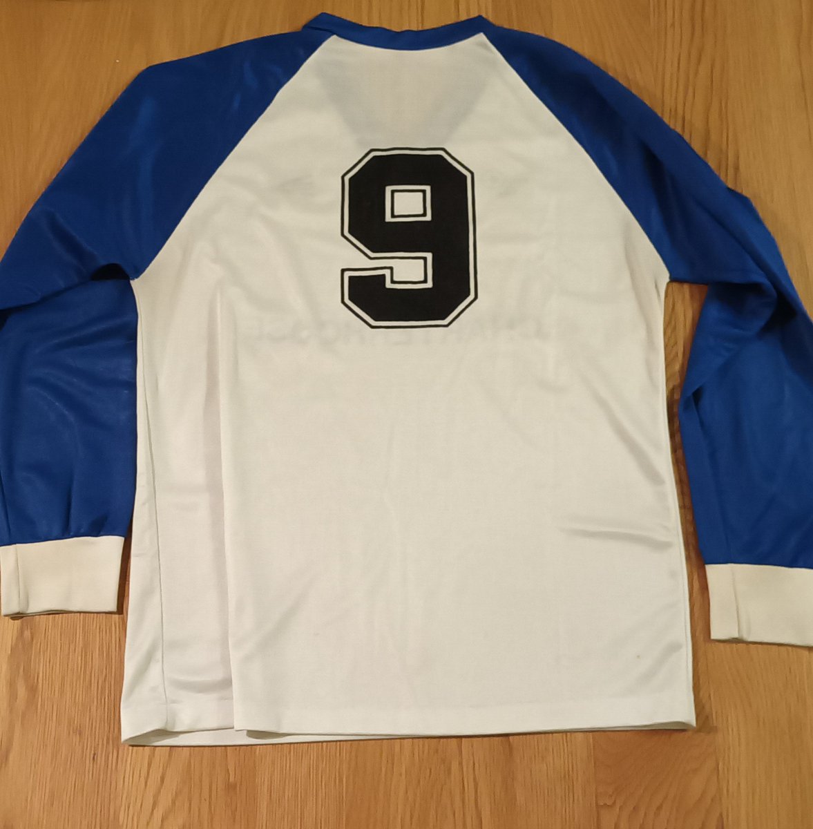 SUEPAssoc's tweet photo. AUCTION: a one-off prized item. Derek Spence came off the pitch at the end of our last game of that top 80/81 season & gave his shirt to Nobbler who has now kindly donated it to us to raise funds for the James Walker campaign. Bids (by reply message) close midnight Mon 24 April. https://t.co/amGJNtUuWi