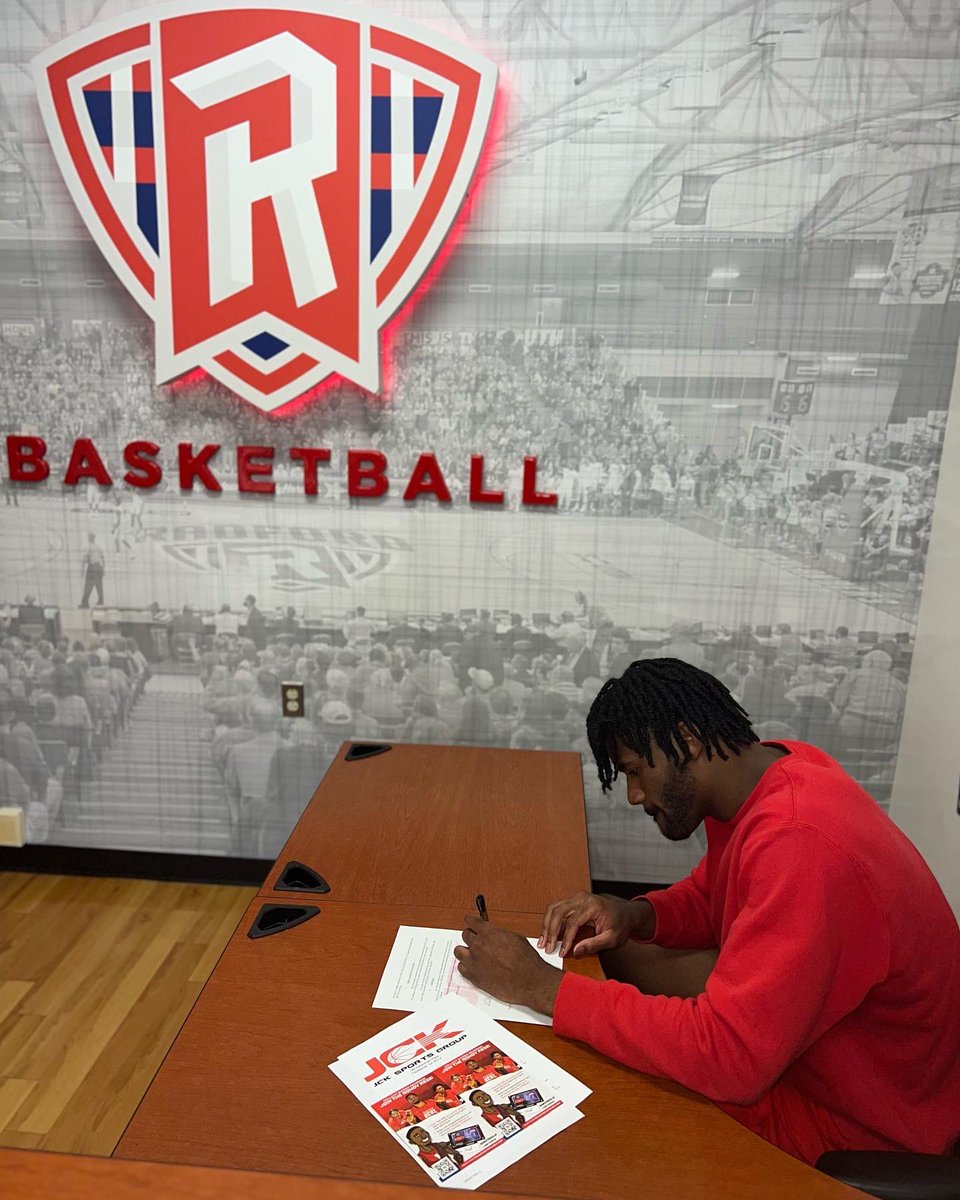 RadfordHoops's tweet photo. Congratulations to @SJTRECE13 on signing with JCK Sports Group for representation to begin his journey as a professional hooper!
#riseanddefend🛡️ #highlandersinthepros https://t.co/YelqRZGFsD
