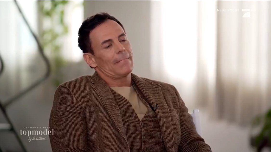 𝑻𝒐𝒎 tweet media