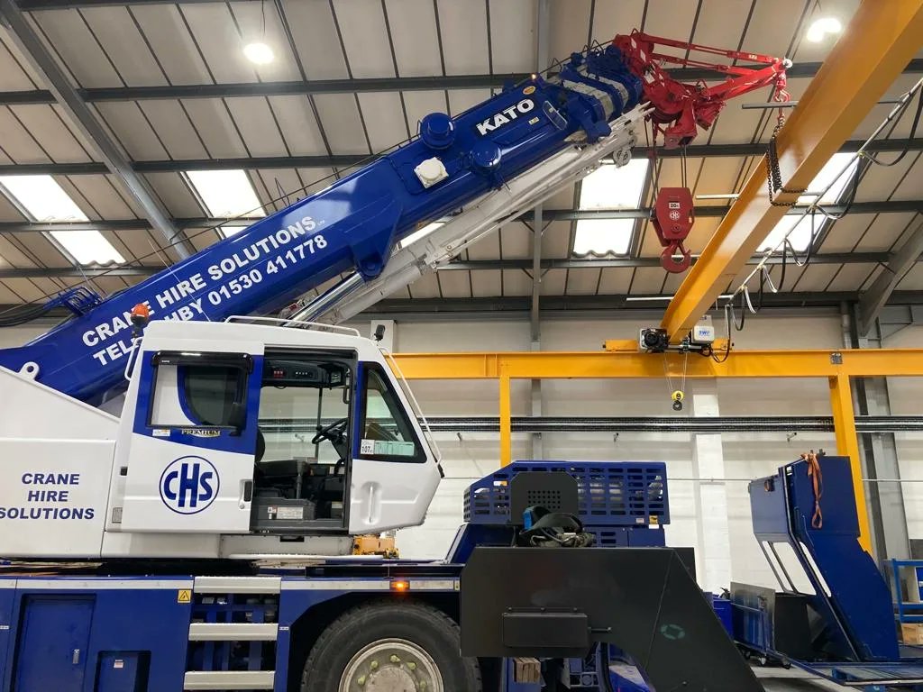 Crane hire solutions tweet media