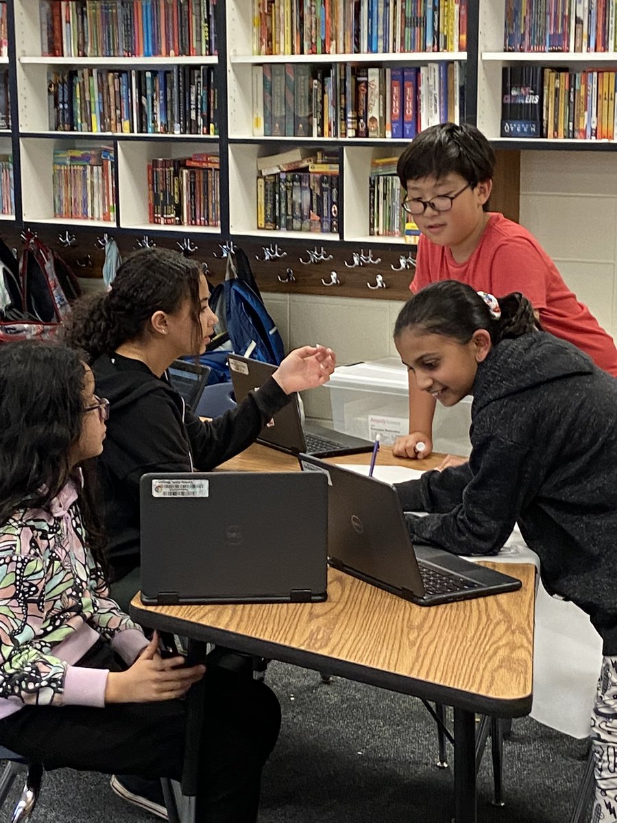 vandesampel77's tweet image. #CollaborativePosters covering the birth of government @HanoverHuskies  using @wakelet #TeamworkMakesDreamwork #TogetherIsBetter #KnowledgeIsPower #EngagedLearners