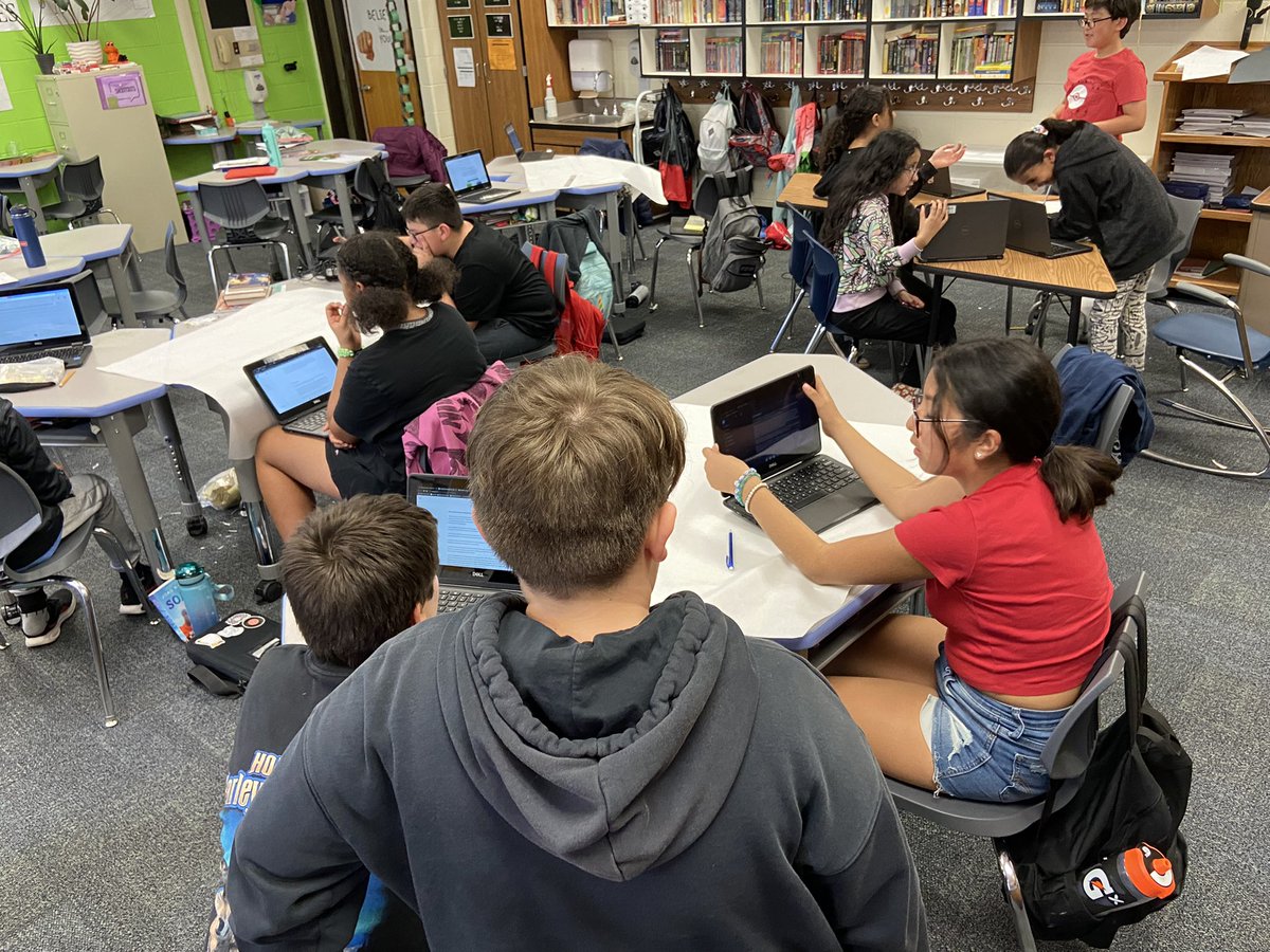 vandesampel77's tweet image. #CollaborativePosters covering the birth of government @HanoverHuskies  using @wakelet #TeamworkMakesDreamwork #TogetherIsBetter #KnowledgeIsPower #EngagedLearners
