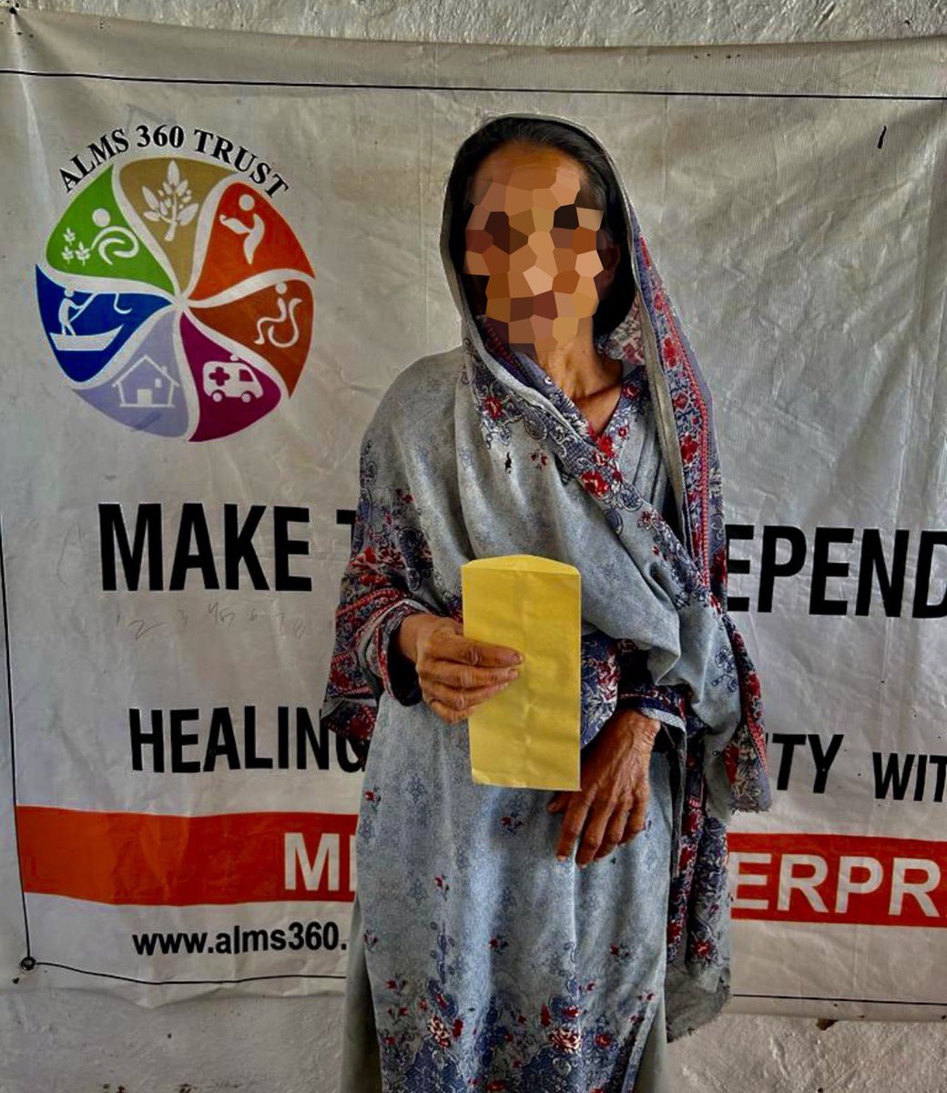_Alms360's tweet photo. Eid Distribution among widows by Lodharan Chapter.
This Ramzan give your Zakat to ALMS360 Foundation.
#alms360 #helpinghands #helpothers #pakistan #donation #ramzan #donate #ramzanmubarak #volunteer #ramzan2023 #eidmubarik #eid2023 #eid #children #eidmubarak #ramadanappeal https://t.co/p8b7jtsLOL