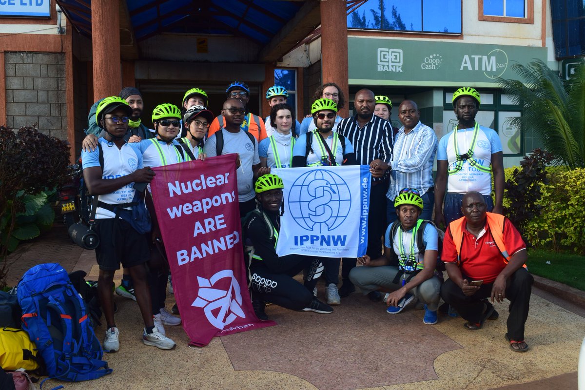 drbimalkhadka's tweet photo. IPPNW BIKETOUR KENYA 2023
Day 1: 122 km (#Nairobi to #Emali). During our ride, We engaged with the municipal manager (Mayor) of Emali,locals and students.
#ippnwbiketour2023
#ippnwbiketourkenya2023
#bikeforban
#healththroughpeace
#breakthechain
#disarmament
#climatecrisis https://t.co/315mRvPKyo