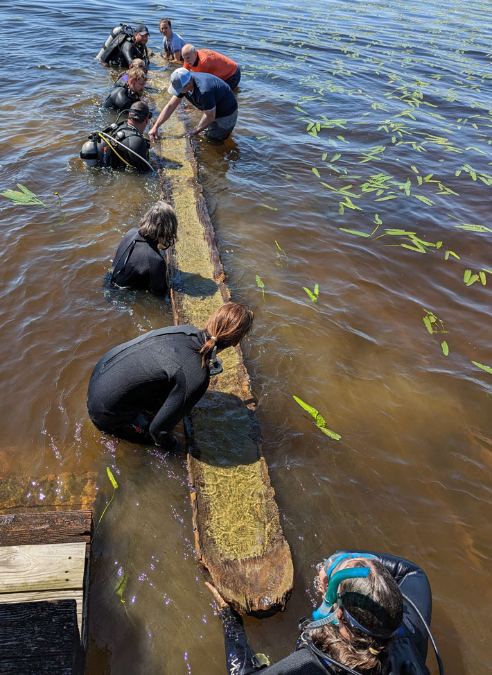 archaeologymag's tweet photo. A 28-foot canoe thought to be around 1,000 years old was recovered from southeastern North Carolina’s Lake Waccamaw.

https://t.co/vV11A09h9g https://t.co/pGrIMyj6VR
