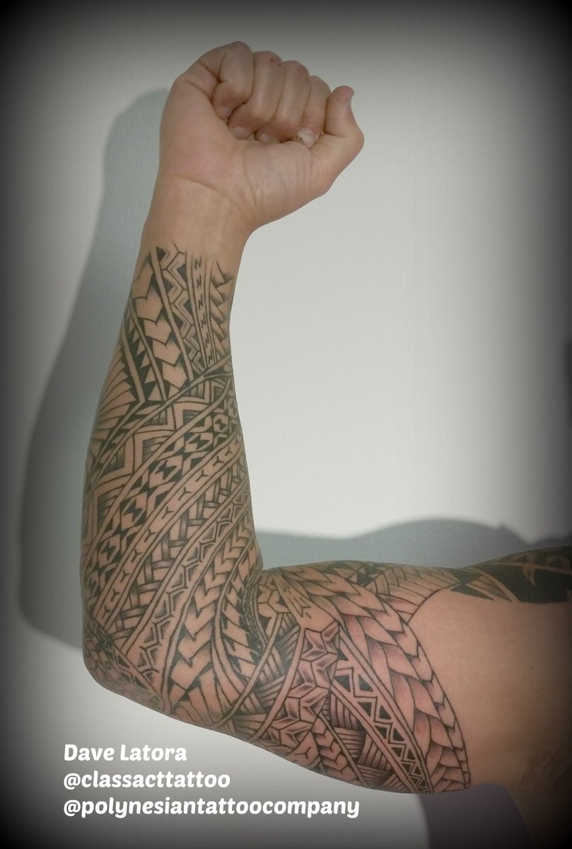 PolynesianTat2's tweet photo. Polynesian tattoos by Dave Latora in our Las Vegas studio (702) 643-8181 or email at polynesiantattoo@hotmail.com By appointment only. #polynesiantattoos #polynesiantattoo #tattoo #lasvegas #vegas #tattoos https://t.co/WJLmSDGf5R