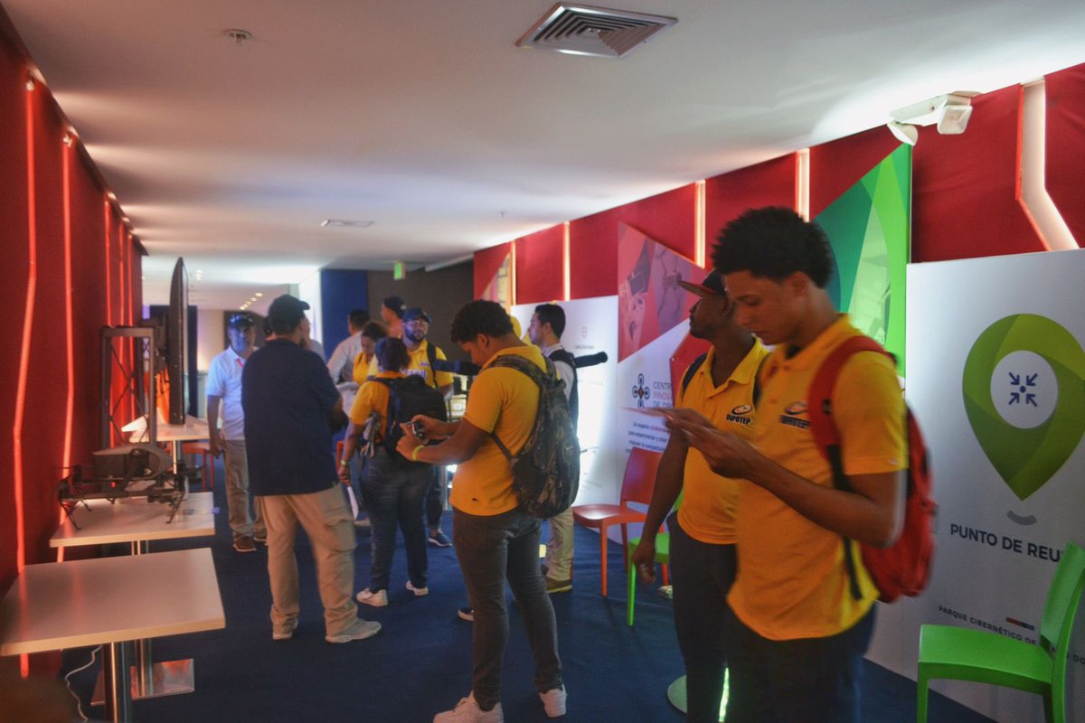 InfotepRD's tweet image. Participamos de un evento innovador en nuestro país, el primer Congreso Nacional de Drones #DRoneTech2023, dentro del marco de la celebración de la innovación en #Dominicanalnnova2023.