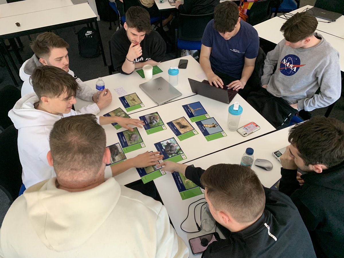 UoDFootyJournos's tweet photo. Tactics, team-building and understanding the evolution of the game….

It was brilliant to hear from @UEFA mentor Les Howie and coach @tomhowie9, @DerbyUniAlumni, in our engaging workshop - thanks for your time and insight. https://t.co/FdLGgOGpP2