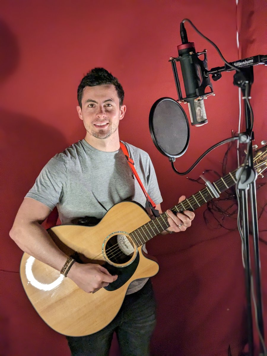 Amazing feeling being back in studio recording a brand new track! <a href="/Dave_Skelton/">Dave Skelton</a>  #newmusic #originalmusic #recording