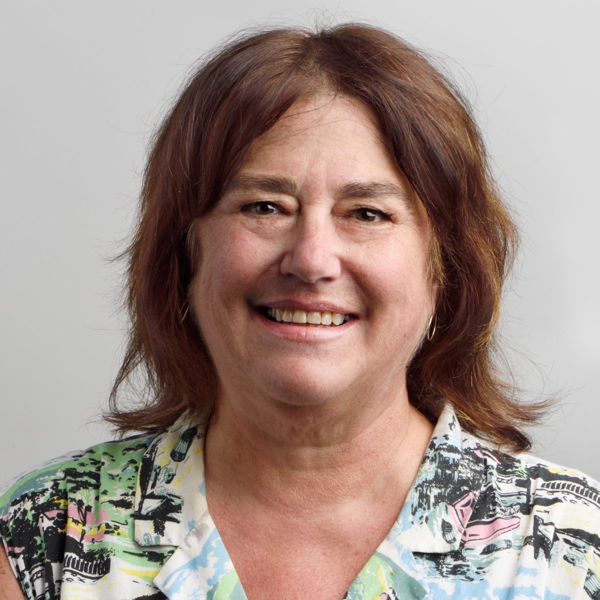 LaFQCC's tweet photo. Après un parcours exceptionnel de 34 ans à la FQCC, Louise Gagnon, directrice de Communications Camping Caravaning, prend sa retraite. Elle a mené plusieurs grands projets et son bébé, le https://t.co/mWgUQhDsBm est un incontournable au Québec. #fqcc #ccmag https://t.co/lgNL1QeTDl