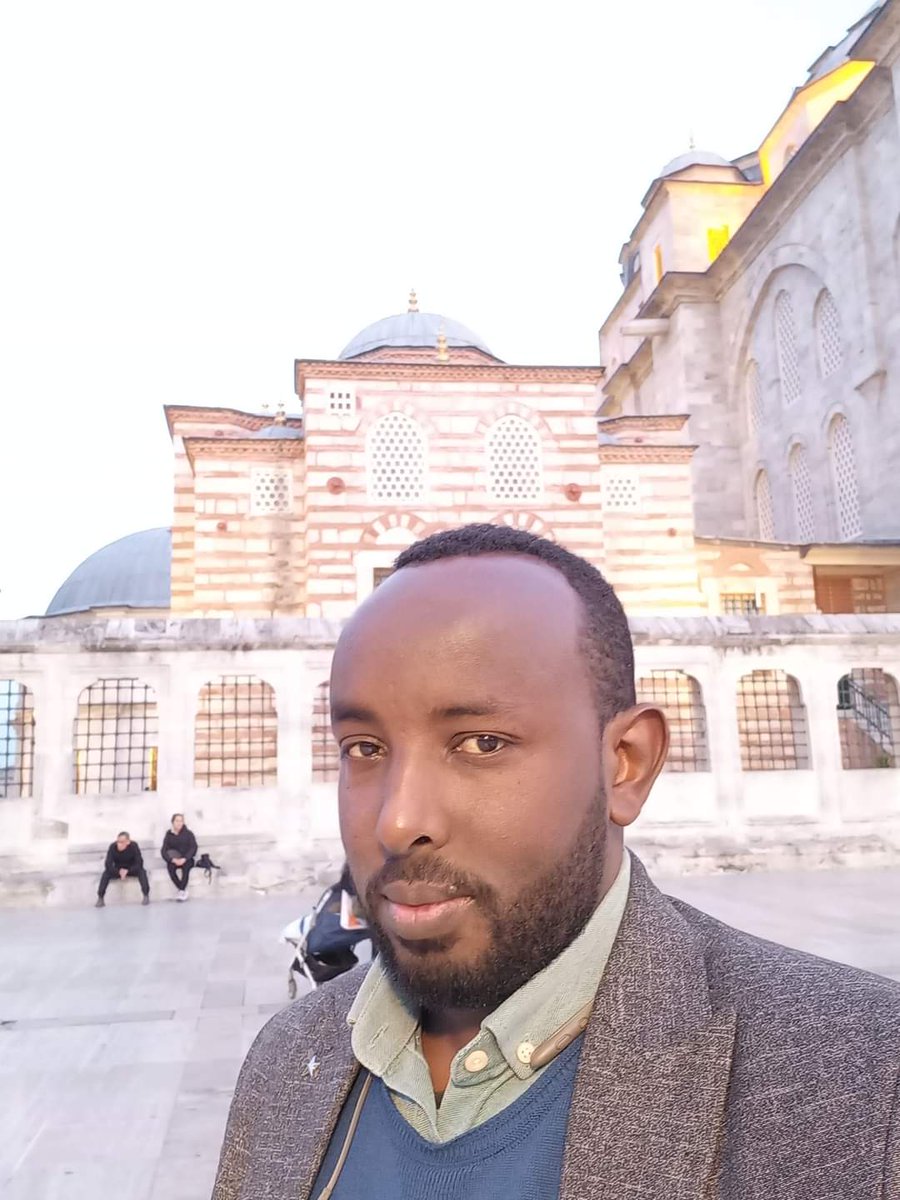 Mohamedibr16's tweet photo. #ciid Mubarak umuda Islam,
عيدمبارك كل عام وأنتم بخير تقبل الله من ومنكم صالح الاعمال ختم الله لكم رمضان بالرحمة والغفران وتقبل صيامكم وقيامكم وصالح أعمالكم وجعلنا واياكم من عتقائه من النار وجعل ختام صومكم عبادة والعيد لكم فرحة وسعادة وكل عام وانتم بالف خير.
#عيد_الفطر_المبارك https://t.co/lPz33m6SIs