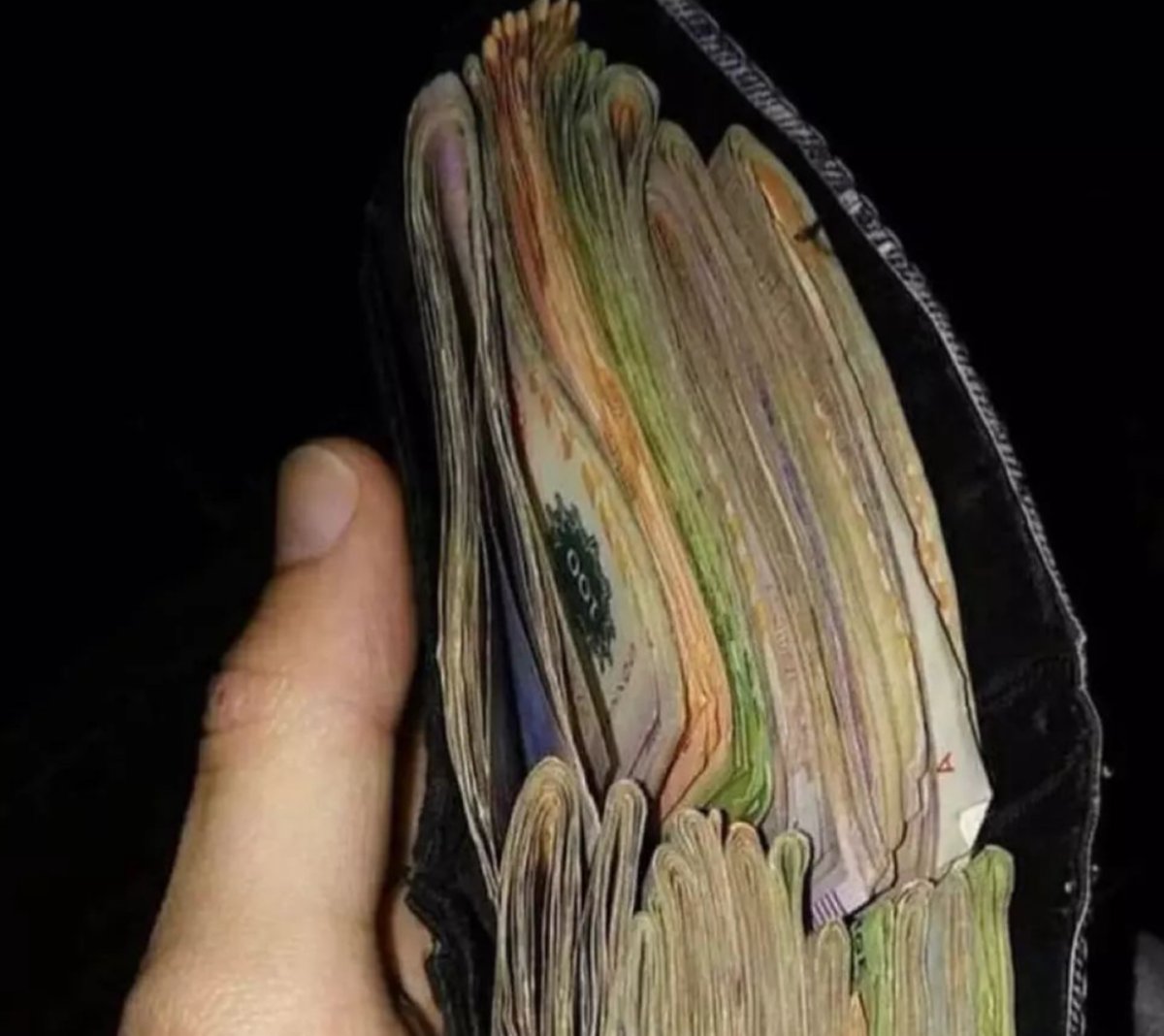 corridosybandas's tweet photo. Si me pagaran por ser fiel. https://t.co/bzEnn5IHRT