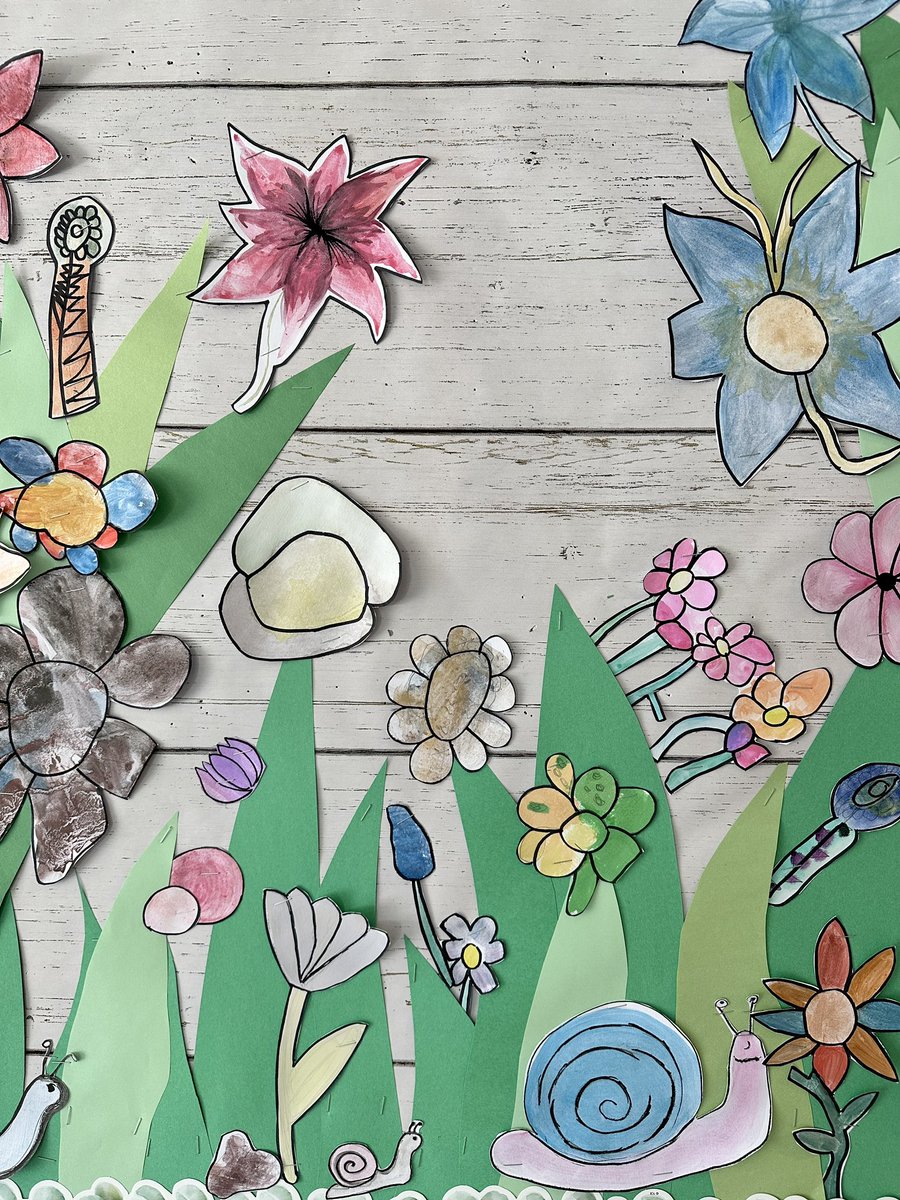 heyitsherring's tweet photo. Regardless of the weather, the flowers are always blooming in our classroom 🌸🌷🐛🐞 Thanks to our buddies for the help! @MrQClass @SMCDSB_SCE https://t.co/YIvPMDdFI3