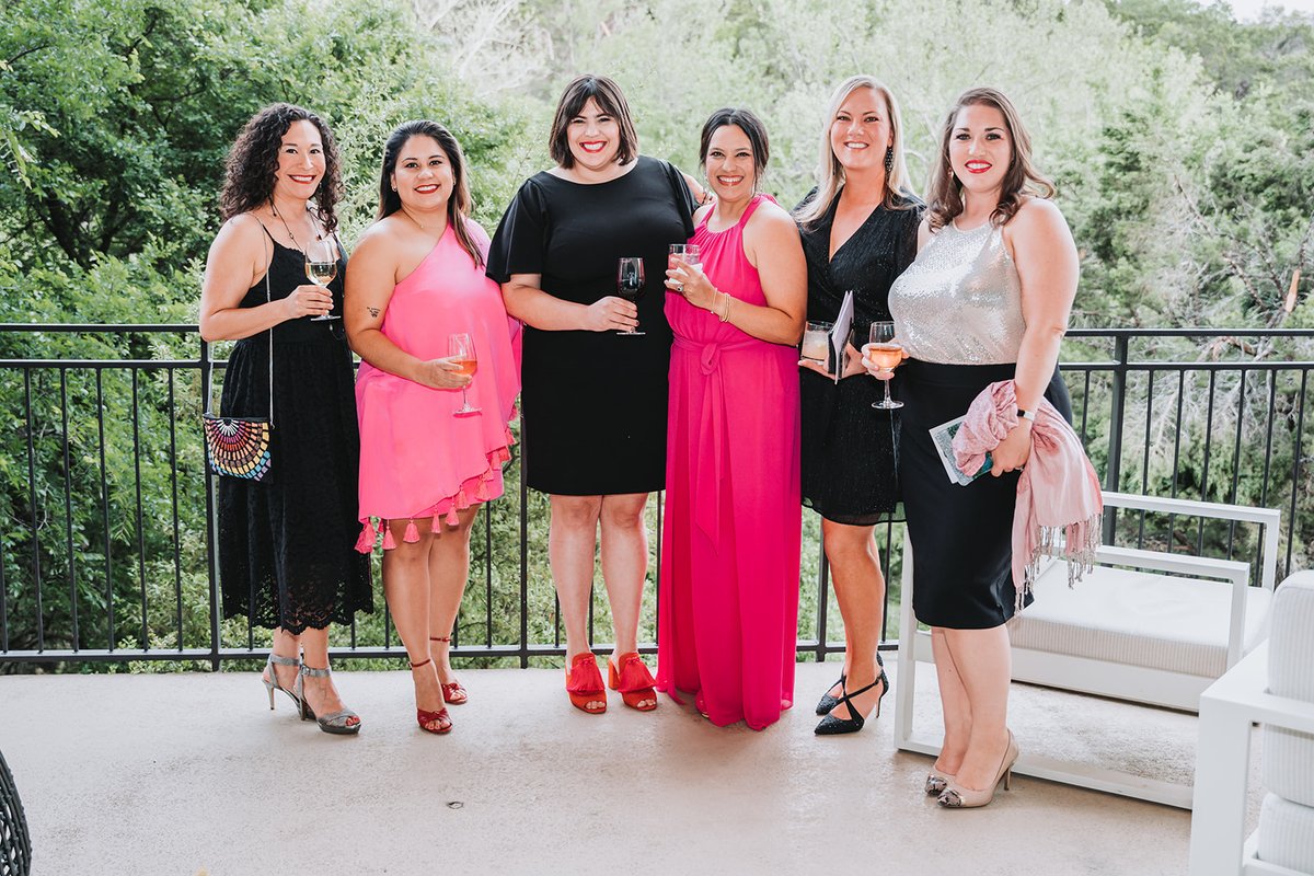 Con Mi MADRE tweet media