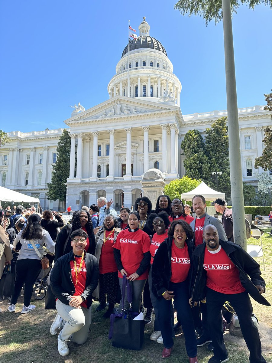 Power is built from the ground up, in small circles, by talking & listening to your neighbor. Grateful for @picocalifornia @LA_Voice for bringing community & faith leaders to the State Capitol to advocate for safe, affordable & inclusive housing for all families in California.