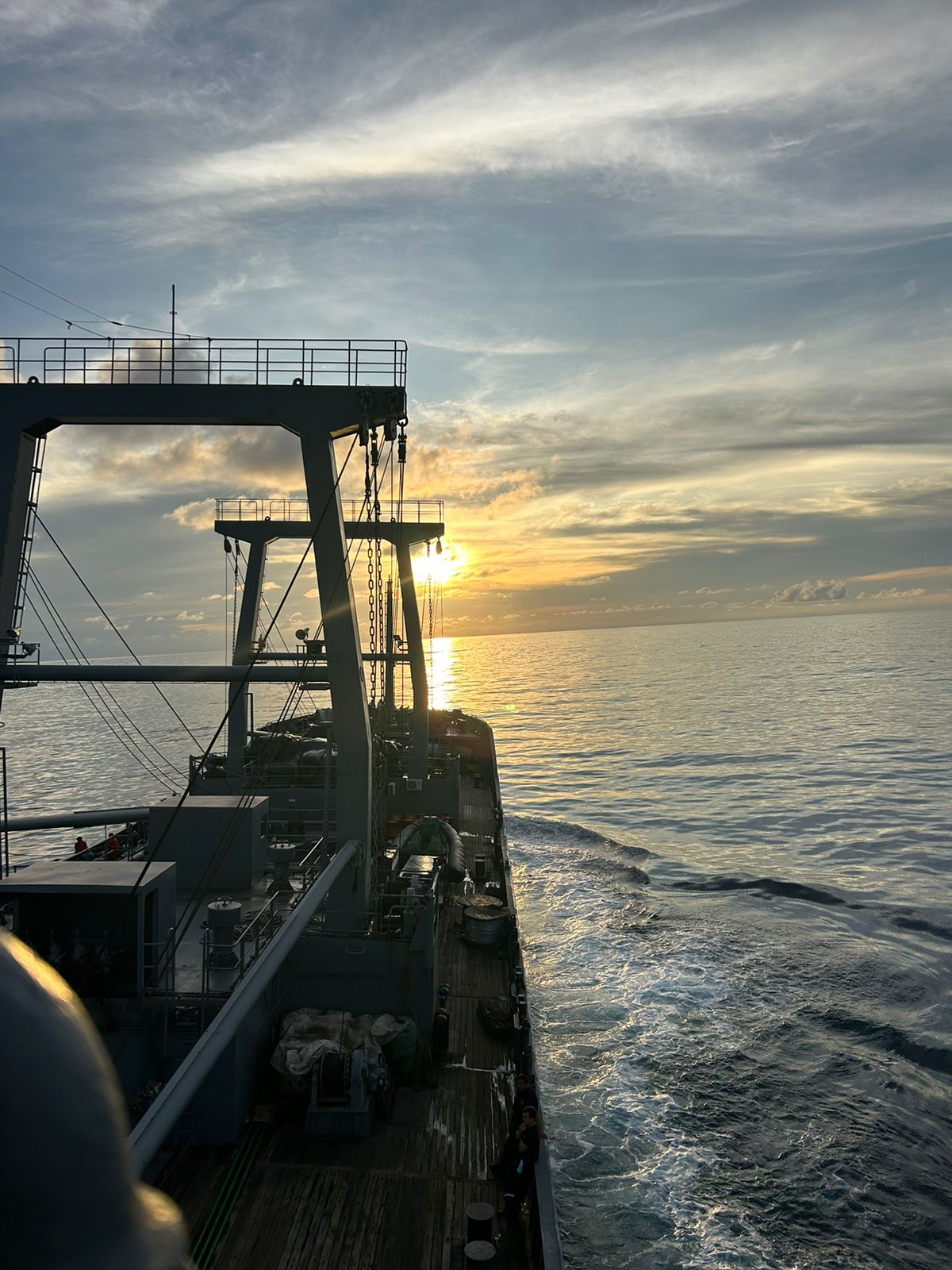 httpspbstwimgcommediaFuLtfukWcCAE3Cbformatjpgnamelarge