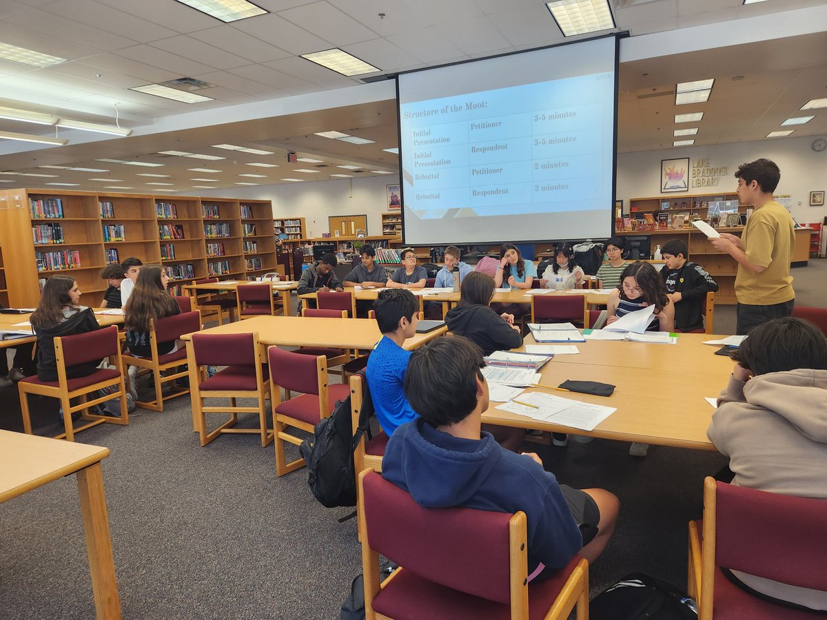 My Civics Ss prepped and mooted Mahanoy v. B.L. in the library this week. Acting like the Supreme Court is fun, I have some budding attorneys! Thank you @StreetLawInc and @LBSS_Library @SCHSociety #BruinNation @FCPSLBSS