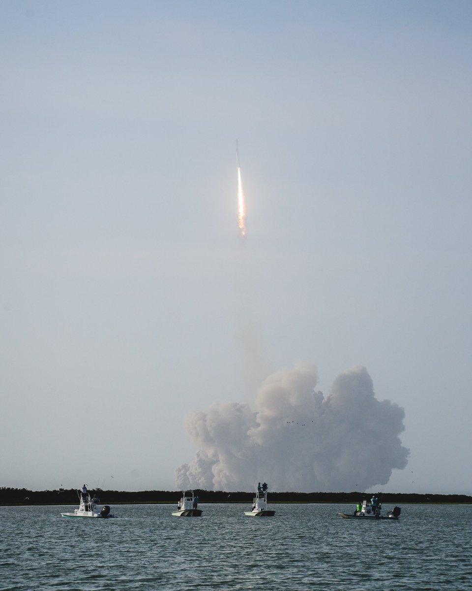 brent_gorwin's tweet photo. So awesome seeing the SpaceX rocket launch!!! Will remember this event forever 🚀 #spacex #spacexlaunch #sonyalpha #bocachica #starship https://t.co/VpqfbzTLsO