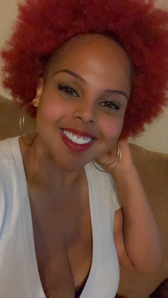 GoMcTinaB_'s tweet photo. My home boy just said “sis your hair feel like it’s yours” me: because it is MINE ! Him: yeah you bought it… HA ! NO ! THIS IS MY HAIR LOVE !! #FroHo https://t.co/pQhCjCnx5Q