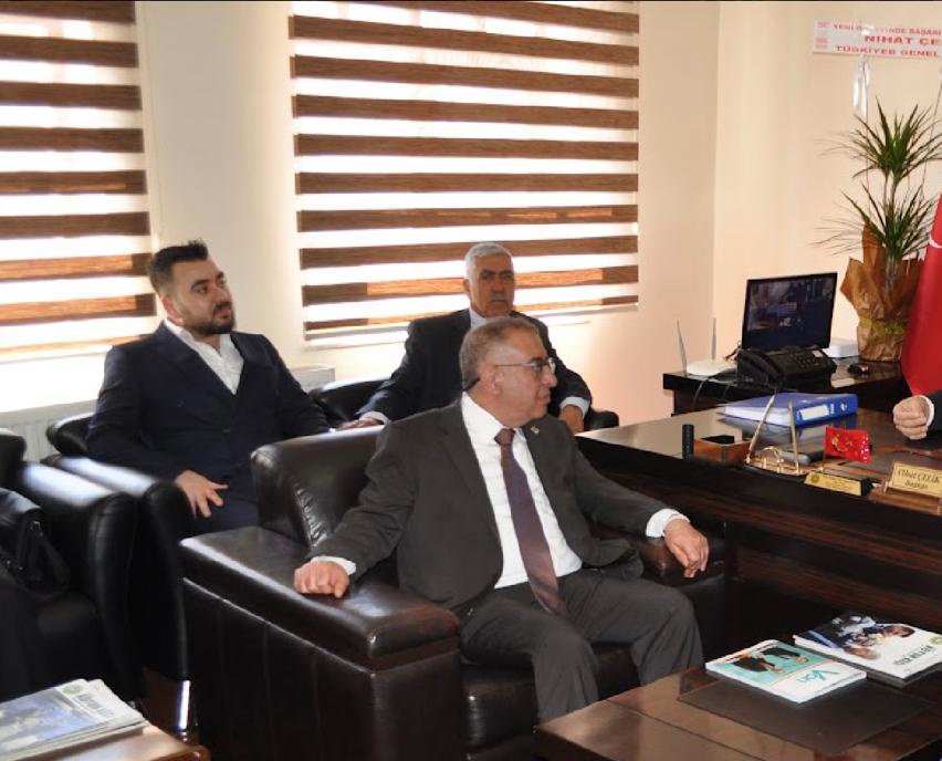 ChpErcis's tweet photo. Erciş Chp Gençlik Kolları başkanımızın(@bnymnengin )saha çalışması ve direktörlüğü bizim azmimizi yükseltiyor. Erciş'te biz kazanacağız. 
@ercis_halk 
@bnymnengin https://t.co/c2FpcHBHpi
