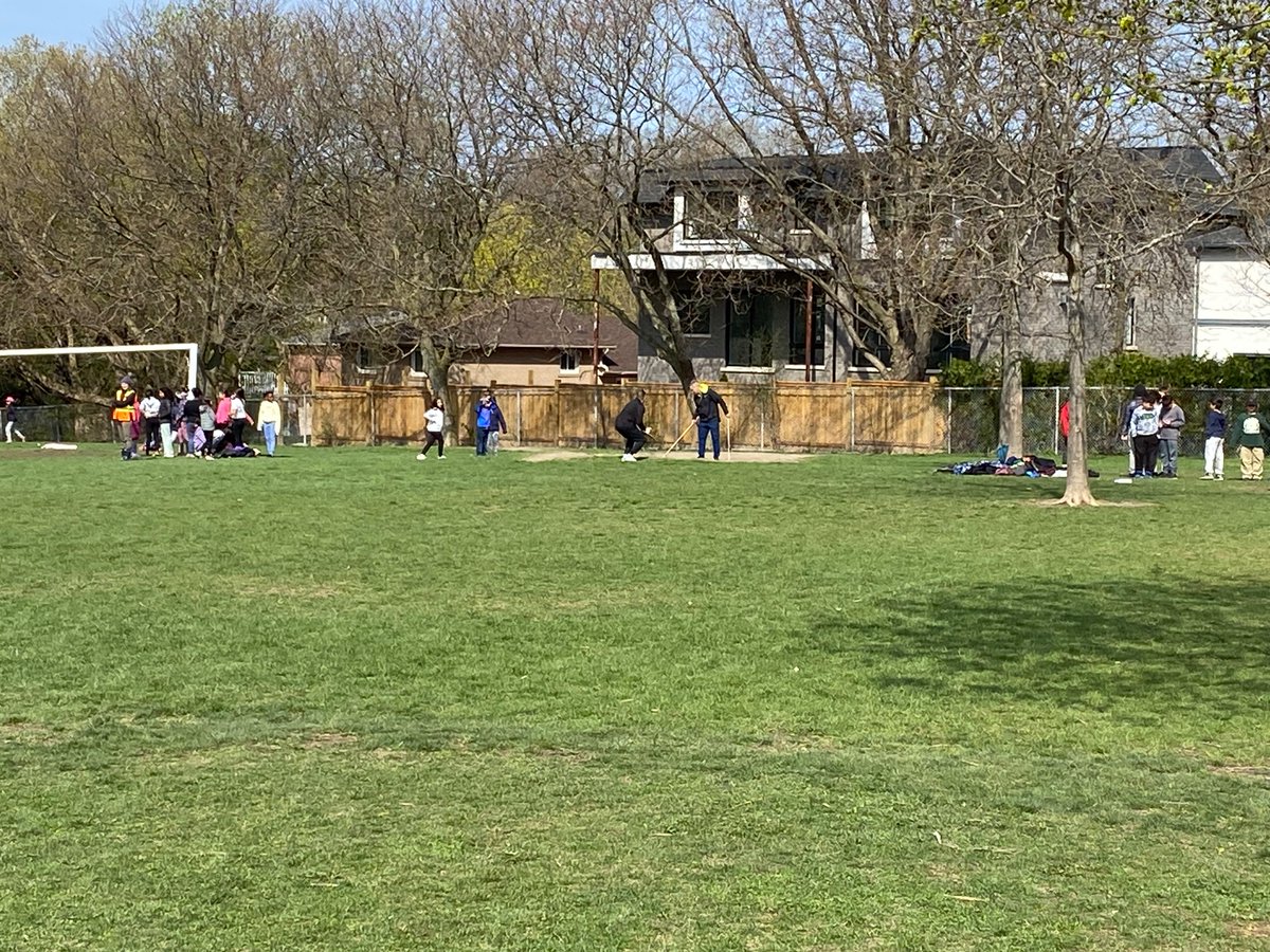 DPSSports_TDSB's tweet photo. Great day for Track and Field at Dallington PS. The junior students competed in 6 events. They were amazing. @Dallington_TDSB @TDESAA_TDSB https://t.co/2z6dltvZ9A