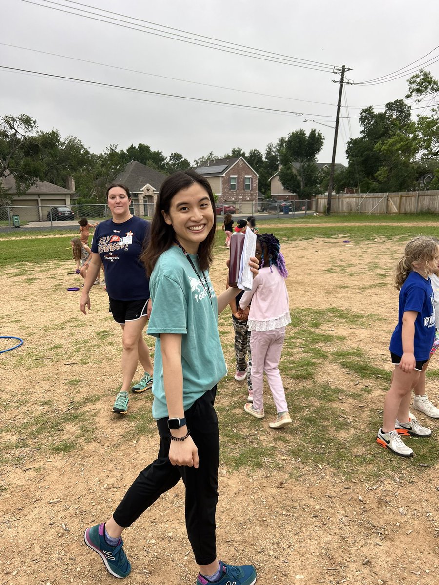SRoohms's tweet photo. A Fabulous Fellows Field Day! https://t.co/3GfUAzIUgi