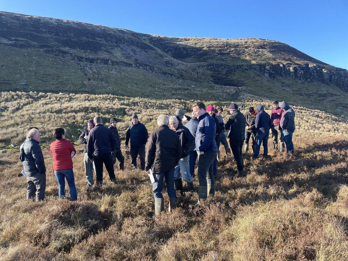guaduneth's tweet photo. Final day working with farmers 👨‍🌾 to improve peatland 🌱environments across our @WaterLANDS_EU Irish Action Site🇮🇪 133 farmers have joined us this week! Real good chats and conversations of how we can improve their lands @WAN_LIFEIP #RealChanges #WorkingTogether @LIFEprogramme https://t.co/Xxv4dM6qFL