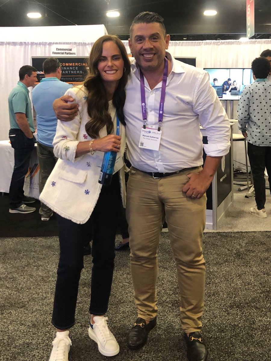 ArriaranMauroni's tweet photo. A few shots and videos at @eMergeAmericas. Sofia and Manuel are welcoming guests, attending talks, and learning about the latest trends in technology. What else would you like to see from this amazing event? #emergeamericas #xl8 #l10n #MiamiBeach #FlixEvents #WeAreFlix #FlixTeam https://t.co/nkBAnv955P