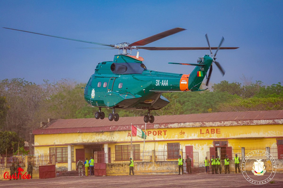 presidencegn's tweet photo. AÏD A-FITR : LE CHEF DE L'ÉTAT PRIE À LABÉ

Jeudi 20 avril 2023 - Le Président de la Transition, le Colonel Mamadi Doumbouya, a foulé le sol de Labé à 440 km de Conakry, aux environs de 18 heures à bord de l'hélicoptère présidentiel.

DCI- PRG https://t.co/8OqVZsZBRU