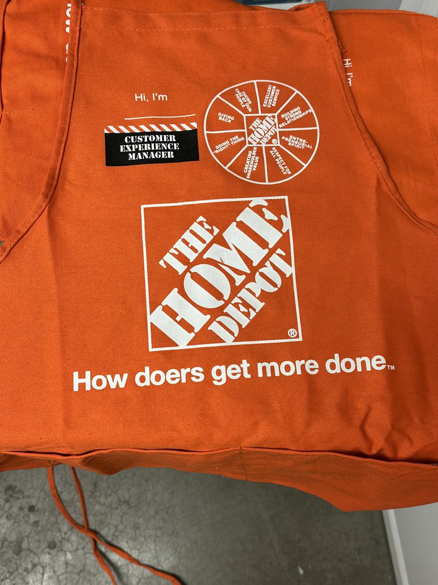 JordanW0568's tweet photo. Blessed ✨, Spring #0568 I am going to miss you, You have done so much for my development as a leader. I am going to miss the people. The  ppl are special and I know they will continue to do great. My new role as CXM will bring new joys and challenges can’t wait! @HDepot568 https://t.co/n0QwBap8gv