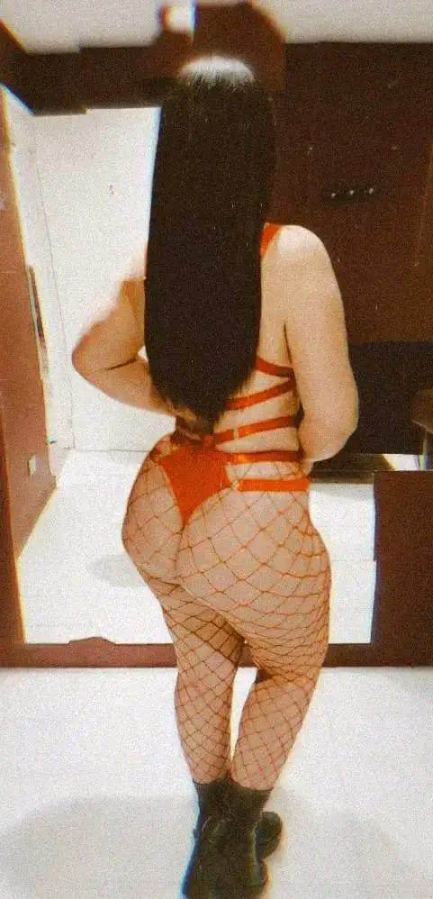 FoxAlexxa's tweet photo. Buenas tardes bebes Disponible solo para videollamada contenido &amp; servicio en tu carro 🤭😈😘 https://t.co/LQKGSQ0IPR