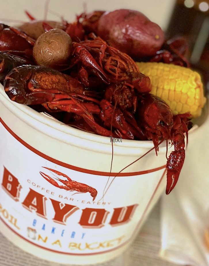 BayouBakery's tweet image. It's #JazzFest time and #MudBug Mania in the #DMV with #NOLA Native, @ChefDavidGuas! #BOILINABUCKET - get CRAWFISH-to-GEAUX for $28. Includes: 1.5 LBS of #LouisianaCrawfish + Potatoes and Corn. MUST Get Your Order in By 5PM | FRIDAY, APRIL 21 [As supplies last]  703-243-2410