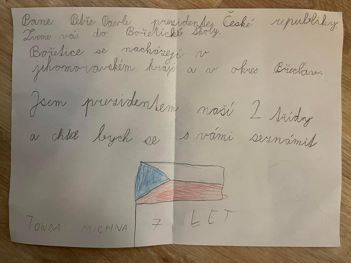 KateinaMichnov3's tweet photo. Toto! Toto je prezident!!! Který si najde čas odpovědět 8letýmu klukovi na jeho dopis ❤️ Tonda byl tak šťastnej. Díky, pane prezidente 🙏
@prezidentpavel https://t.co/ZaJOu2YApy