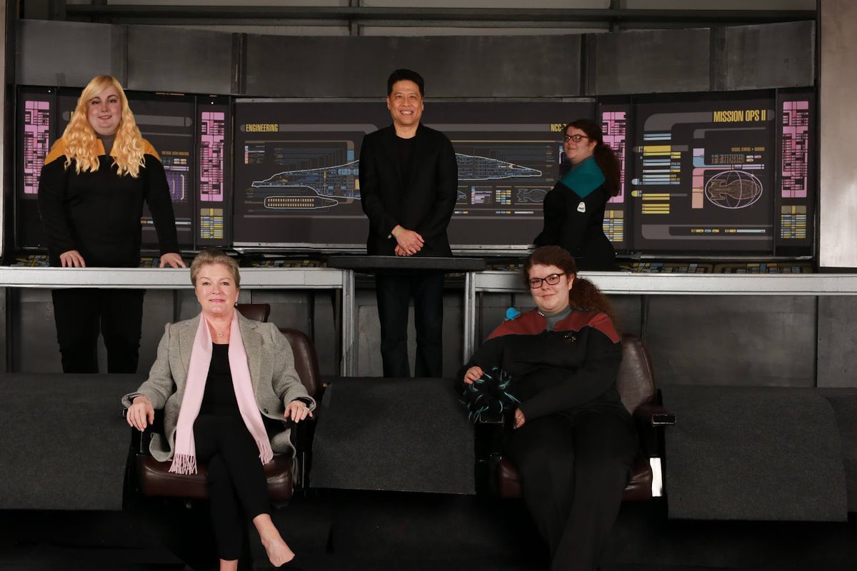 TechGirlJenni's tweet photo. @StarTrekOnPPlus Jennifer Freeman 
Have met a few officers and admirals in my time and would love to be amongst them Engineers fo life https://t.co/RLZDJhs9my