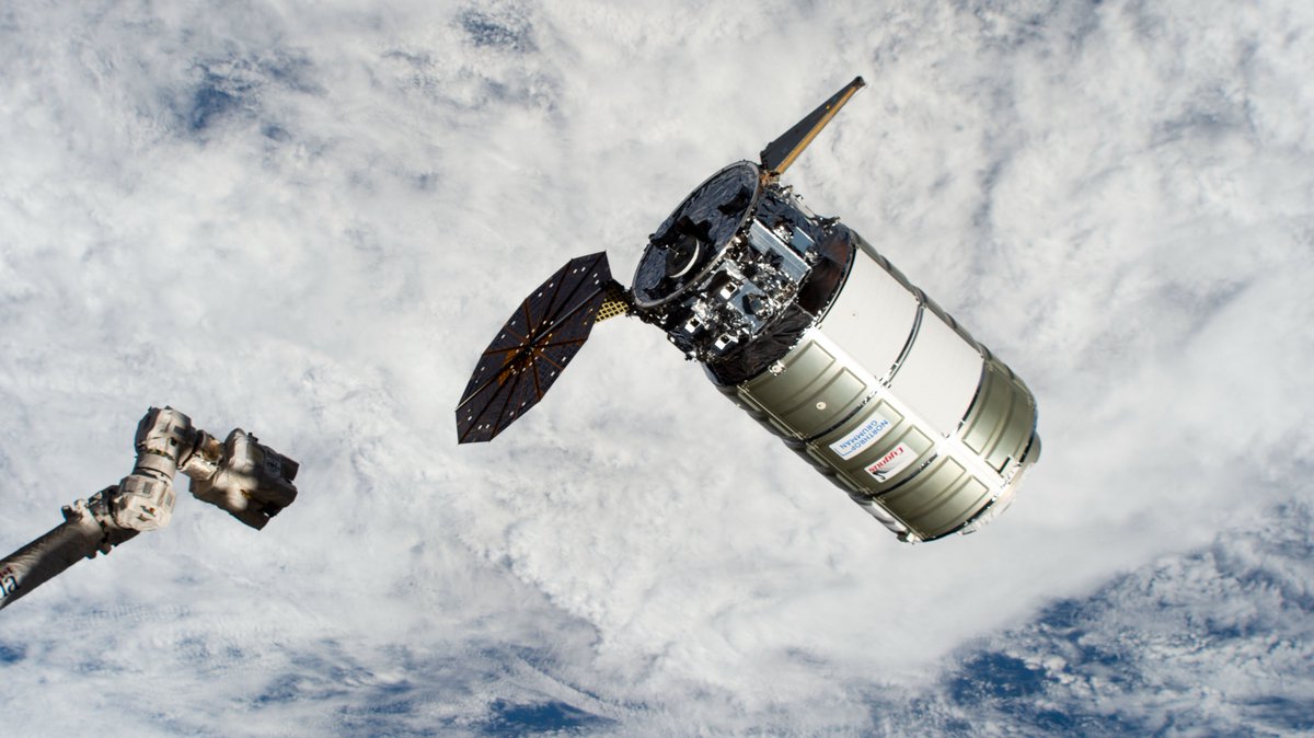 International Space Station tweet media