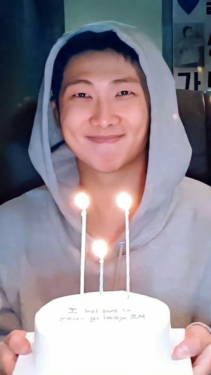 Lizziees__'s tweet photo. FELIZ CUMPLEAÑOS MI AMOR MI VIDA MI MAI MI TODO te quiero muchisimo gracias por estar para mi <3 @__Maiteee__ AMO MAI a continuación una biblia de porque te quiero mucho(al final unos regalitos) https://t.co/8BrdnKvsvr