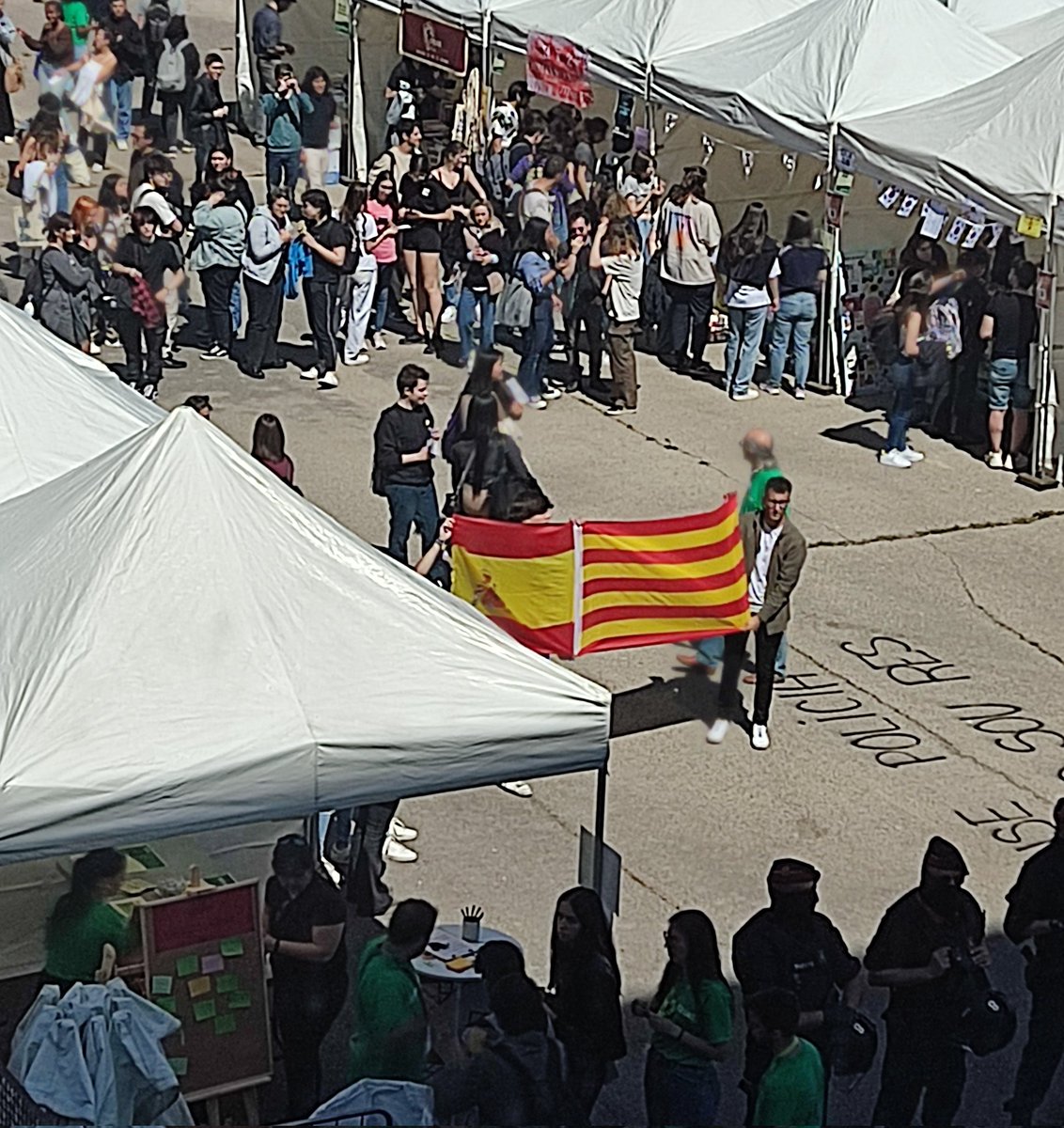 Antifeixistes UAB tweet media