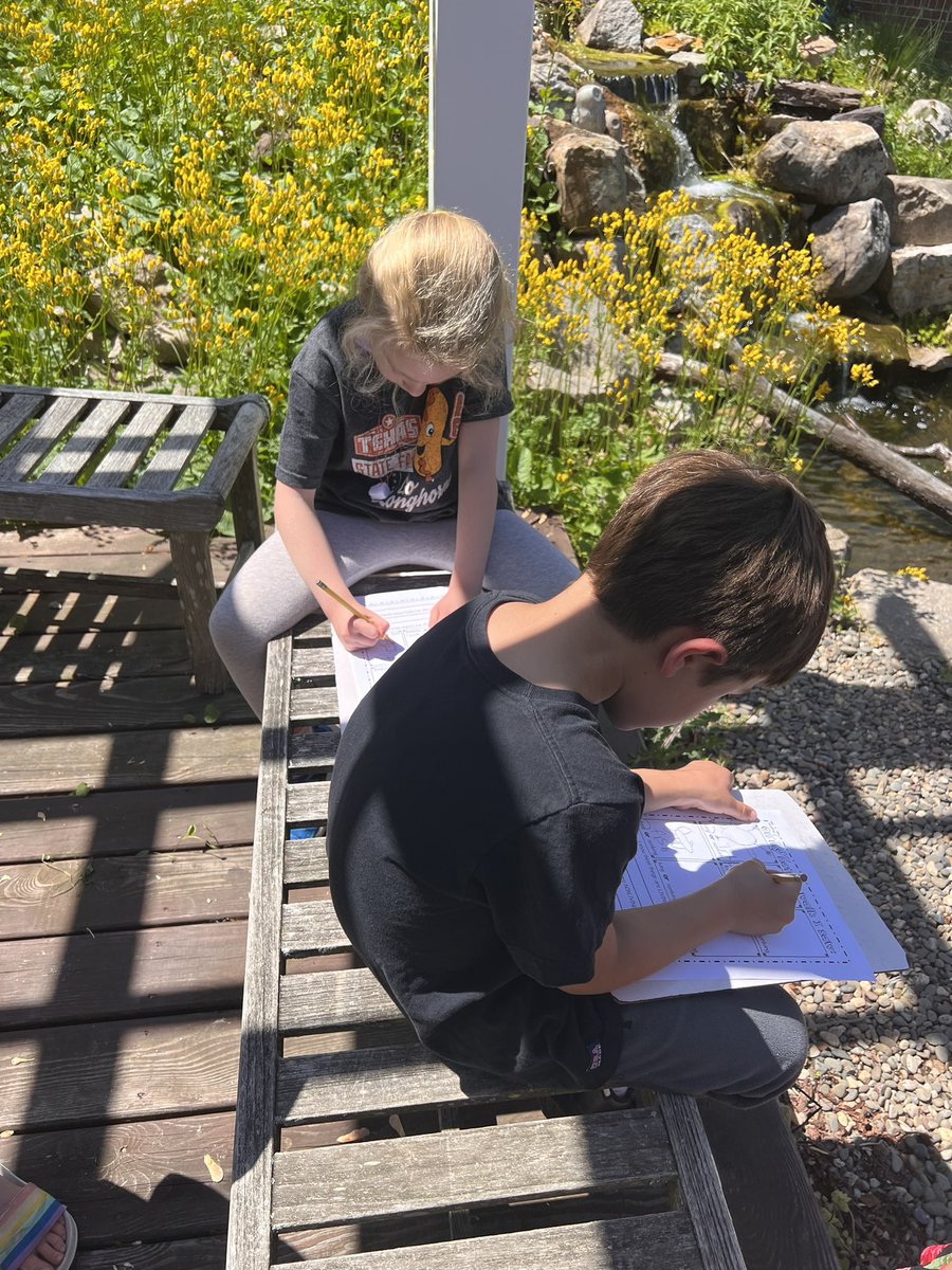 Earth Day nature walk. We found living and nonliving things in our courtyard. @TuckahoeSchool @TESschoolyard