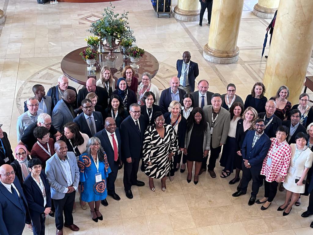 DrTedros's tweet photo. Enjoyed my visit to @MRCza to learn about their research on diseases that affect many lower- &amp; middle-income countries, incl. tuberculosis, HIV &amp; obesity. A highlight was hearing about the HeLTI Initiative’s work to prevent childhood obesity &amp; improve early childhood development. https://t.co/kNBCgZbbng