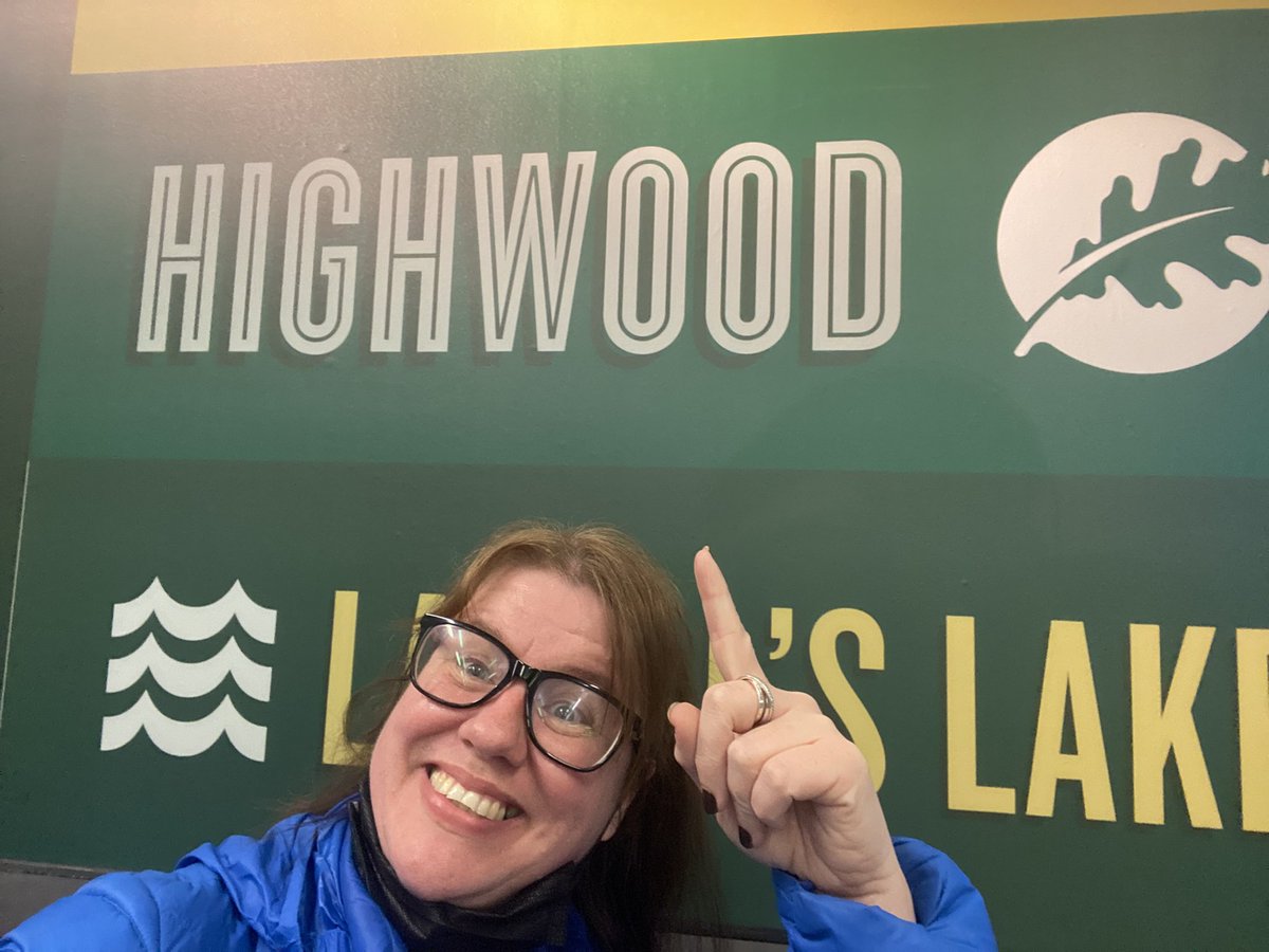 GraingerSammie's tweet image. When you pop to the shop and can’t resist a little selfie….🥰#Highwood
@HighwoodPrimF2H @HighwoodPrim3R @deputyhighwood