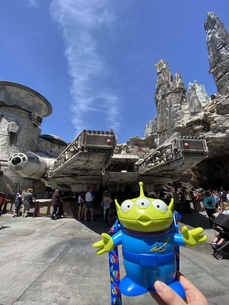 ryanplayspool's tweet image. Gonna tell my kids this was Grogu #Disneyland #Disney100 #StarWars #ToyStory