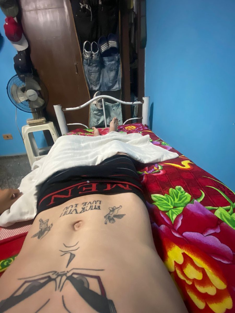 BxbyBarbi's tweet photo. Hola bebés les traigo otro Hetero engañado se llama Ezequiel tiene 21 años y tatuadito una amiga de su ex me pido engañarlo ¿les gustó? 🤤🤤

Recuerden que fotos y videos los tengo en Telegram. https://t.co/NnpsPIWute