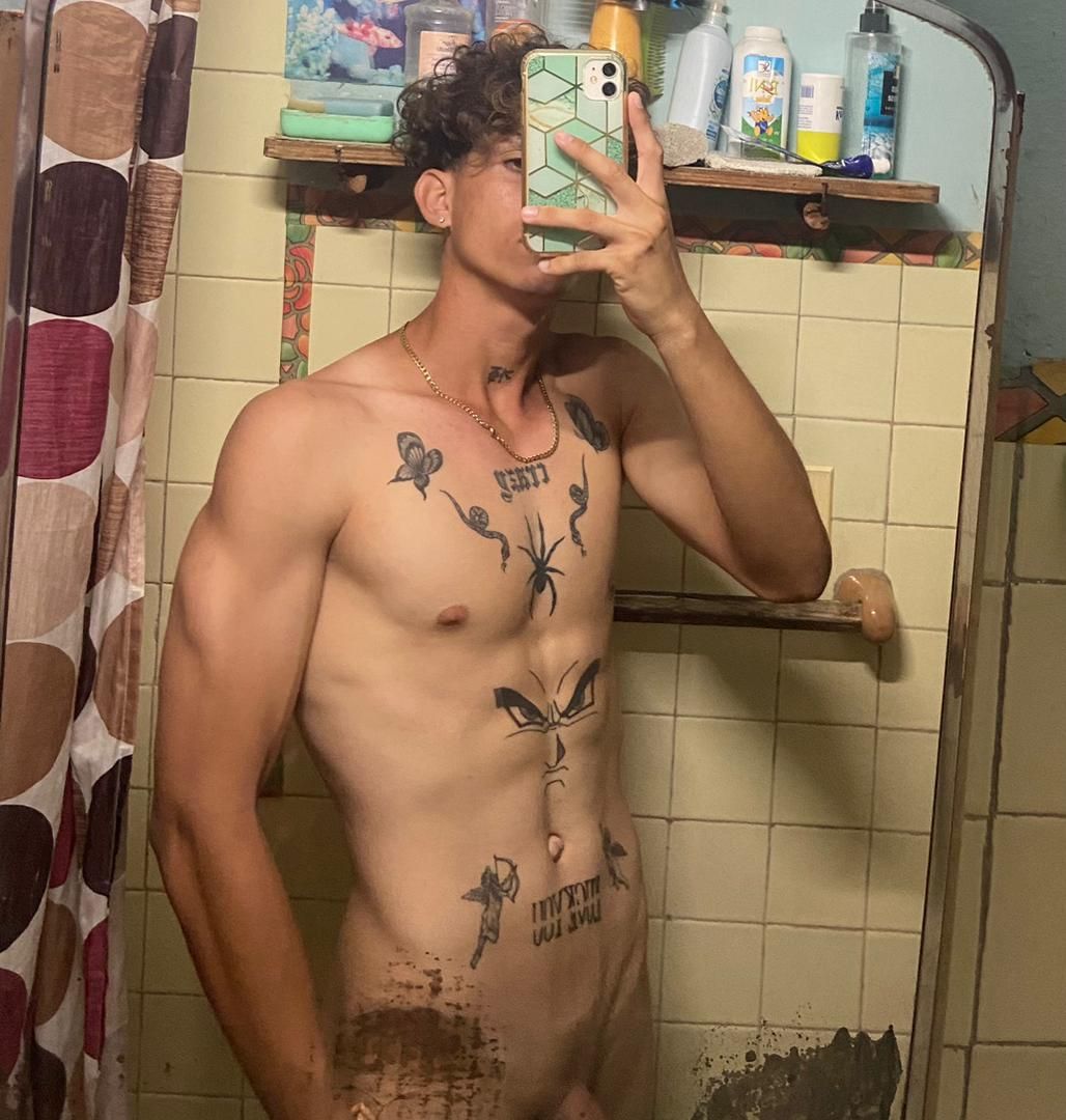 BxbyBarbi's tweet photo. Hola bebés les traigo otro Hetero engañado se llama Ezequiel tiene 21 años y tatuadito una amiga de su ex me pido engañarlo ¿les gustó? 🤤🤤

Recuerden que fotos y videos los tengo en Telegram. https://t.co/NnpsPIWute