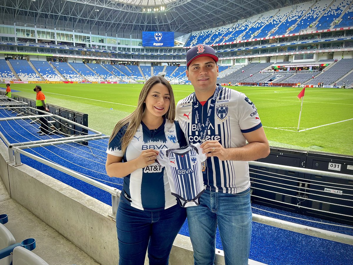 KattiaRdz's tweet photo. Familia rayada💙🐣

#rayados #monterrey #ArribaElMonterrey #familiarayada #rayadosdecorazon https://t.co/4CODJXJj81