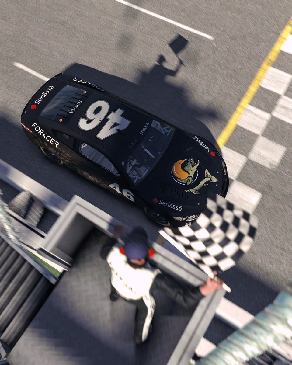 PikeFromBeach's tweet photo. Cooler Master Trellet Cup Series went to Martinsville and part of it was actually under green 😮🏁

@tesnaukki rolled to the chequered flag on P2, bagging some delicious points💪🏻

📸: @Kakkela

#makepikegreatagain #iracing #nascar #esportsfi #simracing 

@trelletnet @simracingfi https://t.co/jE1mTz04QI