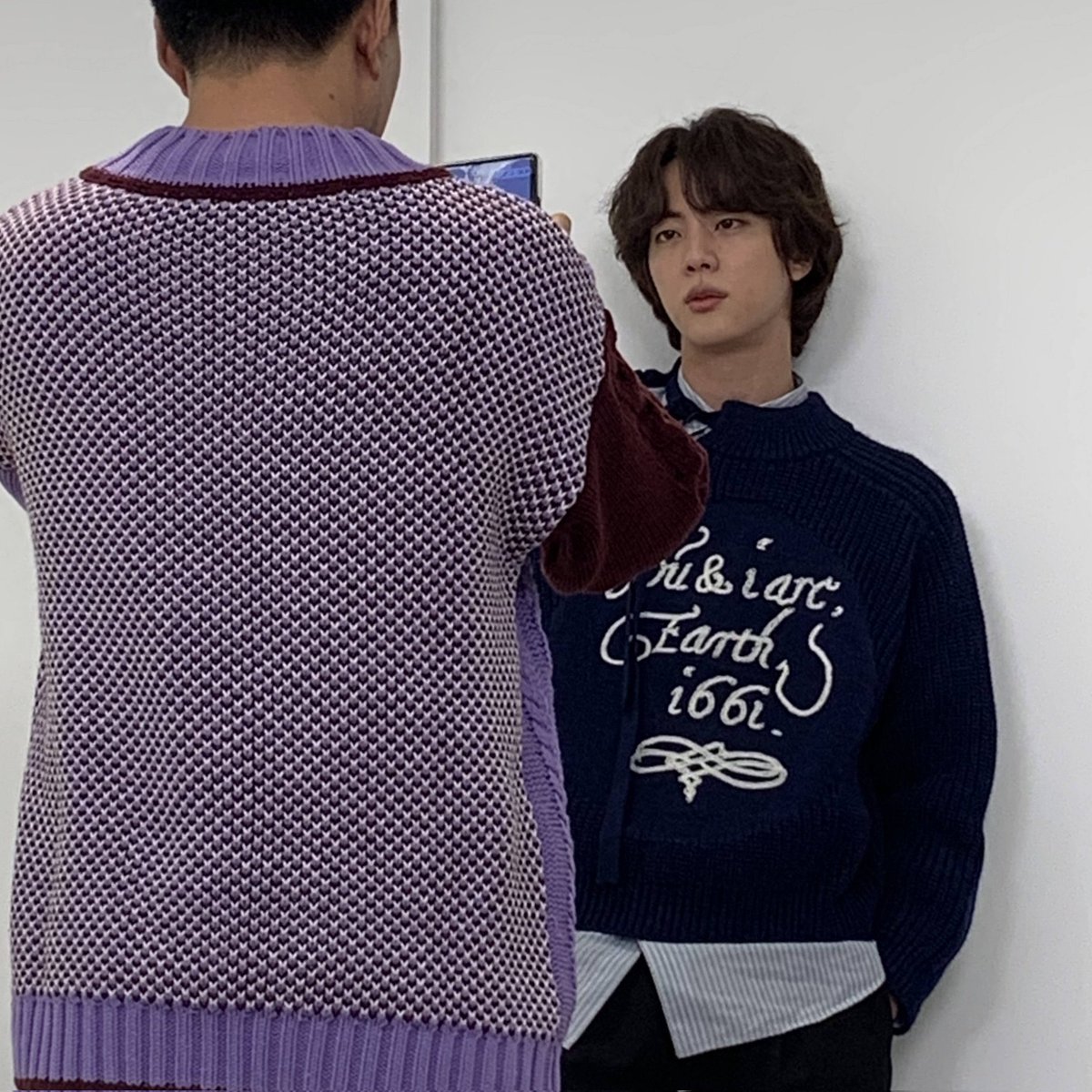hourlydollbts's tweet photo. https://t.co/LjfdkaDEN1
